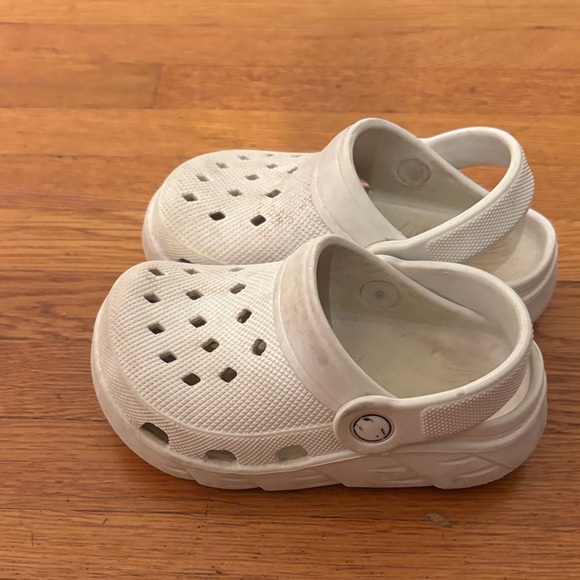 Kids Clogs - Picture 4 of 6